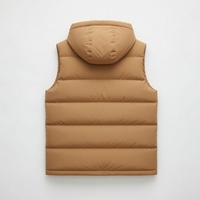 Veste matelassée imperméable à capuche pour les aventures par temps extrêmement froid, la randonnée, le camping et les sports de neige avec une protection robuste