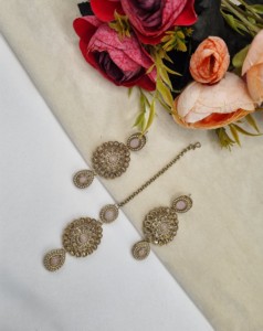 Ensemble de bijoux 3 pièces pour femmes, pierres précieuses ovales et en forme de poire, collection de bijoux de créateur, style ethnique, pour occasions spéciales. - Product Image 3