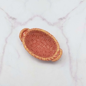 Panier miniature en résine 1:12 avec poignées, modèle de scène de cuisine tressée, jouet de mobilier pour maison de poupée, pour les 14 ans et plus - Product Image 2