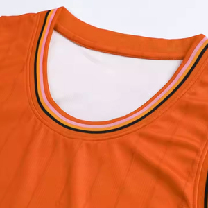 Uniforme de baloncesto personalizado de nuevo estilo hecho en poliéster 100%, uniforme de baloncesto hecho en Pakistán. - Product Image 2