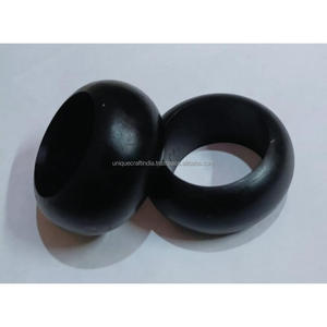 Anneaux de serviette en bois gravés géométriquement |   Supports modernes écologiques faits à la main pour une décoration élégante de table de fête et des tables à manger - Product Image 3