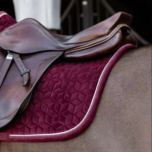 Équipement équestre professionnel, couverture de selle classique, tapis de selle, produits d'entretien pour chevaux d'endurance, tapis de selle personnalisés - Product Image 2