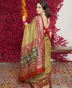 Traditional Woven Patola Silk <b>Blend</b> Saree - Product Image 2