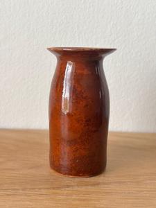 Jarrón de Cerámica Rústico Marrón Glaseado con Borde Clásico Acampanado, Acabado Duradero y Toque Atemporal para un Estilo Hogareño Acogedor - Product Image 3