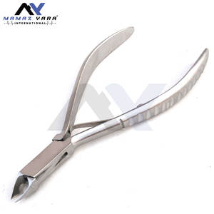 Coupe-cuticules en acier inoxydable, outil professionnel de manucure et pédicure de précision pour un soin des ongles propre, qualité salon, durable et tranchant - Product Image 2