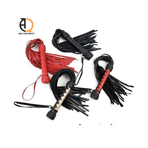 แส้หนัง PU สีแดงสำหรับกีฬาขี่ม้า ทนทานสำหรับผู้ใหญ่ - Product Image 1