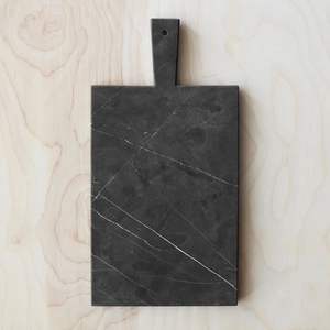 Tabla de cortar de mármol grueso con base sólida para un corte estable y seguro - Product Image 4