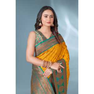 Sari de seda Paithani amarillo con lunares de Elite Weaves, blusa sin coser, tejido Zari en contraste y detalles tradicionales - Product Image 2