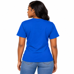 Camiseta Azul Rey Sigma Gamma Rho con Estampado de Letras Griegas Doradas, Manga Corta, Cuello Redondo, Ropa de Hermandad Griega, Top Clásico Informal - Product Image 2