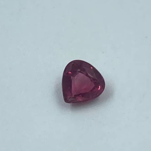 Exquisita Piedra Preciosa de Espinela Roja Natural con Corte Corazón de 4.60MM y 0.45 Quilates, Piedra Suelta para la Elaboración de Joyería Fina - Product Image 1