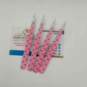 Pince à sourcils inclinée durable en acier inoxydable de haute qualité avec emballage de pochette - Product Image 4