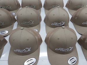 Custom Classic Fashion <b>Cap</b> with Pre Curved Visor Soft Cotton Material and Wholesale Manufacturing for Global Clothing Brands - Product Image 2