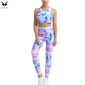 Ensemble de sport pour femmes, tie-dye pastel, ultra-extensible, legging de fitness, soutien-gorge de sport à col rond, ensemble de deux pièces assorties - Product Image 2