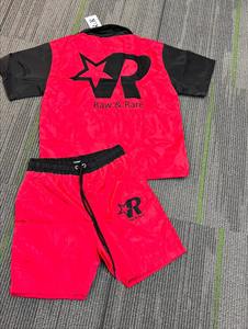 Ensemble de survêtements rayés en nylon personnalisés OEM, 2 pièces, streetwear Y2K, coupe-vent en nylon avec doublure en mesh, ensemble court pour hommes - Product Image 2