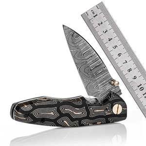 Cuchillo Plegable de Acero de Damasco Personalizado DIY al por Mayor, Cuchillo de Bolsillo con Mango de Micarta y Huella Dactilar, Cuchillo de Camping para Exteriores con Funda de Cuero - Product Image 1