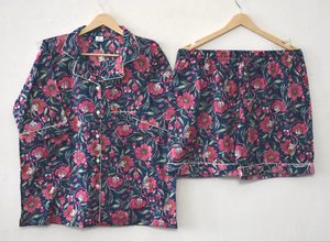 Ensemble de pyjama en coton tissé pour femmes, élégant et raffiné, imprimé à la main, manches courtes, col à revers, haut boutonné et short - Product Image 5