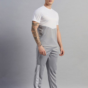 Best Seller Custom Made Slim Fit Men Summer Tracksuit Wholesale High Quality Casual T Shirt And Trouser Set For Sale - Product Image 4
