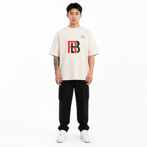 T-shirt unisexe surdimensionné en jersey de coton respirant, style streetwear, avec logo imprimé en lettres rouges et noires sur le devant, décontracté, à manches courtes et col rond - Product Image 1
