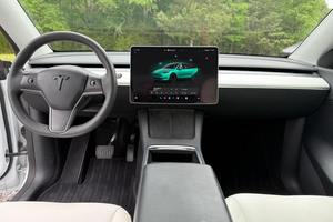 Tesla Model Y Long Range AWD Dual-<span class=keywords><strong>Motor</strong></span> AWD <span class=keywords><strong>2022</strong></span> usado premium, con 318 millas de autonomía. - Product Image 2