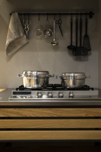 Casserole ronde en alliage d'aluminium avec couvercle, ustensile de cuisine en métal durable pour cuisinières à gaz et à induction, design moderne - Product Image 1