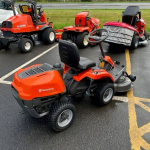 Cortacésped Husqvarna R112C Mini Rider con Motor de Gasolina de 344cc, Sistema de Descarga Trasera, Diseño de Chasis Resistente, Uso Profesional HD - Product Image 1