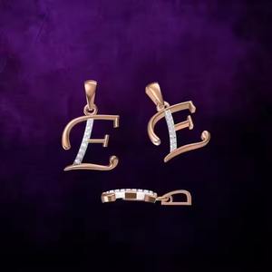 Collier élégant plaqué or 18 carats avec pendentif lettre initiale E pour femme, magnifique breloque alphabet E, cadeau idéal, pendentifs et breloques raffinés - Product Image 3