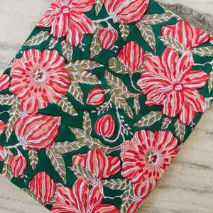 Tissu en coton imprimé traditionnel Jaipuri, coton cambriqué imprimé au bloc 60x60, tissu en coton à motifs. - Product Image 3