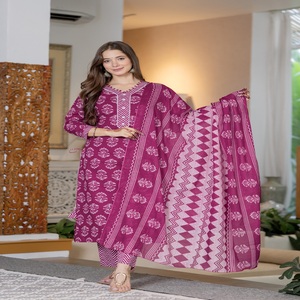 Ensemble Kurta, pantalon et dupatta Sarai Jaipur pour femme, en coton, coupe classique, sans plis, matériaux recyclés, pour mariage - Product Image 1