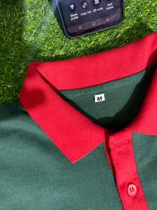 Polo homme respirant à manches courtes, coupe ajustée, avec logo brodé et imprimé, style urbain - Product Image 2