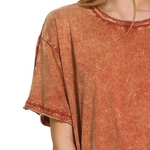 เสื้อยืดโอเวอร์ไซส์ผู้หญิง คอกลม แขนสั้น ล้างสีแบบแอซิดวอช สกรีนโลโก้ได้ ทรงหลวม สวมใส่สบาย เหมาะสำหรับคู่รัก รับผลิตแบบ OEM ขายส่งจากโรงงาน - Product Image 2