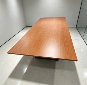 Mesa de Conferencia Rectangular Moderna, Convertible, Extensible y Desmontable, para Oficina Comercial, Fabricada con Tablero de Aglomerado Resistente - Product Image 1