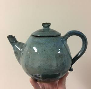 Théière artisanale haut de gamme avec bec verseur fluide, design isotherme, poignée ergonomique, idéale pour les amateurs de thé et la décoration - Product Image 3