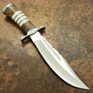Cuchillos Bowie de Acero D2 Hechos a Mano con Mango Marrón Crema, Hoja Plateada Pulida y Guarda Decorativa para Caza y Camping al Aire Libre - Product Image 1
