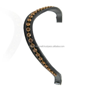 Diadema de cuero acolchada negra con canales vacíos, incrustaciones de cristales florales dorados personalizados y megabrillo para caballo - Product Image 3