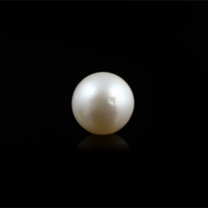 Loose Freshwater Pearl 5.55 Carat Oval Gemstone for Fine Jewelry - Product Image 2