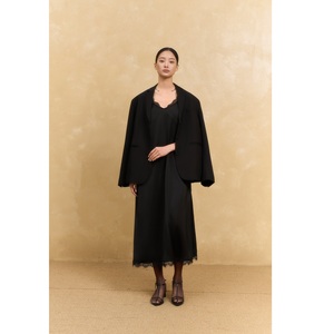 Vestidos Casuales de Verano con Botones en las Mangas, Corte Holgado y Transpirable, Abertura Lateral Recta, Rayas Teñidas con Hilo, Logotipo Frontal - Product Image 1