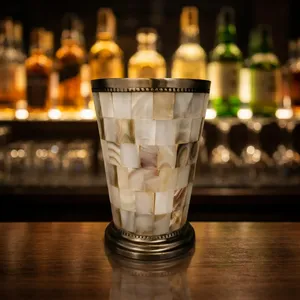 Coupe à Mint Julep de Luxe en Nacre – Réutilisable et Durable pour Mariages et Usage Domestique - Product Image 1