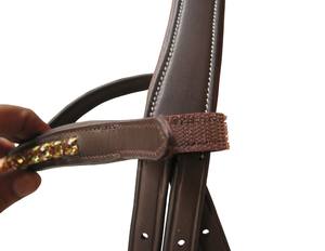 FAB International - Arnés de Cuero Premium para Caballo con Cristales Dorados y Acolchado, Brida Inglesa para Exhibición y Entrenamiento, Personalizable - Product Image 3