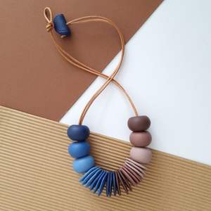 Collier en perles de résine et de bois fait main de qualité supérieure, bijoux de mode pour le marché mondial de l'exportation - Product Image 2