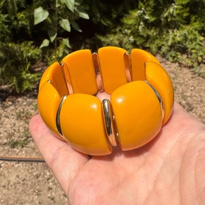 Elegante Brazalete de Resina con Diseño Creativo Contemporáneo, Accesorio Premium para Looks Casuales y Formales - Product Image 2