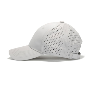 Casquette de baseball bordeaux de performance en gros, avec ventilation découpée au laser, 6 panneaux, légère, séchage rapide, pour le sport, personnalisable - Product Image 6