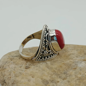 แหวนปะการังแดงทำมือ แหวนพลอยปะการังธรรมชาติ เครื่องประดับสไตล์โบโฮ ของขวัญสำหรับเธอ - Product Image 3