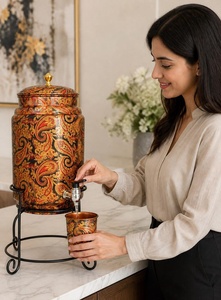 Bouteille en cuivre, bouteille en cuivre pour hôtel, bouteille en cuivre pour bar, bouteille en cuivre personnalisée, bouteille avec emballage cadeau, articles en cuivre faits à la main - Product Image 3