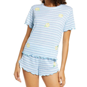 Ensemble décontracté deux pièces haut et short – Prix avantageux pour la vente en gros – Design chic – Style moderne pour femme – Ensemble coordonné haut et short – Tenue décontractée - Product Image 1