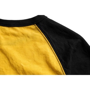 Camiseta Unisex de Manga Larga Raglán, Color Amarillo y Negro, Estampado Gráfico de Rosa y Triángulo, Ropa Casual de Calle - Product Image 4