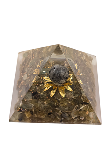 Pirámide de Cristal para Energía Positiva, Pirámide de Flor Curativa de Labradorita Orgonita Hecha a Mano con Capa de Cobre para Sanación de Chakras - Product Image 6