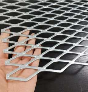 Galvanized Diamond Screening Mesh Galvanized Diamond Pattern Mesh Galvanized Diamond Plate Mesh Galvanized Diamond Panel Mesh - Product Image 5
