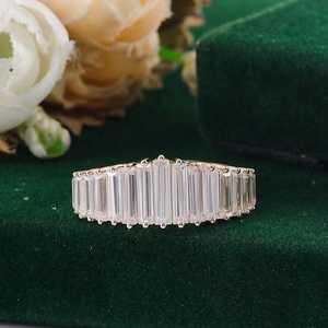 Anillo de media eternidad con corte baguette de moissanita, chapado en oro, plata 925 original, joyería fina para regalo de fiesta para amigos. - Product Image 6