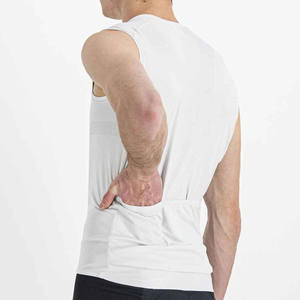 Jersey de Ciclismo con Diseño Personalizado, Ropa Deportiva Sublimada con Tela que Absorbe la Humedad y Calidad de Color Duradera - Product Image 3