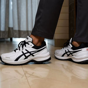 Zapatos de Cricket de Alta Calidad para Hombre, con Suela de Goma Original, para Uso en Interiores, Verano e Invierno, Botas Deportivas - Product Image 1